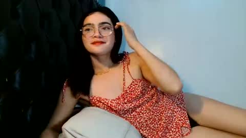 Snapshot of akamamiki25 chatting on June 7, 2026, 1:26 pm akamamiki25 online show from June 7, 2026, 1:26 pm
