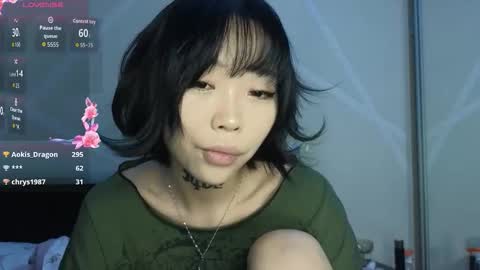 Snapshot of akame_yametekudasai chatting on October 29, 2025, 7:15 pm Akame online show from October 29, 2025, 7:15 pm