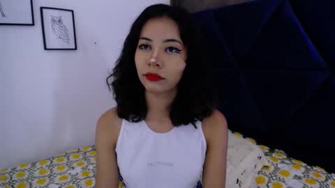 Snapshot of akane_uwu chatting on October 8, 2025, 4:04 pm A K A N E U W U online show from October 8, 2025, 4:04 pm