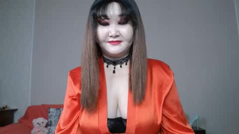 Shelly online show from November 23, 2025, 3:28 am