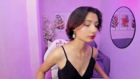 Snapshot of akaza_hakuji_ chatting on February 12, 2025, 12:44 pm Azaka online show from February 12, 2025, 12:44 pm