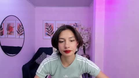 Snapshot of akaza_hakuji_ chatting on February 19, 2025, 12:00 pm Azaka online show from February 19, 2025, 12:00 pm