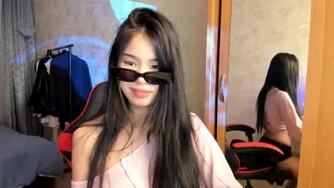 akiba_cute online show from May 12, 2026, 3:53 pm