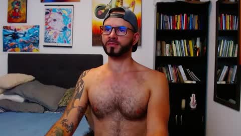 Snapshot of akiles_r chatting on December 9, 2024, 11:03 pm akiles online show from December 9, 2024, 11:03 pm