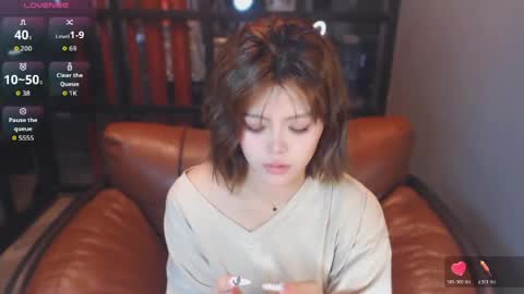 Aki  online show from June 4, 2026, 10:21 am