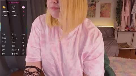 Snapshot of akinohana chatting on November 21, 2025, 4:49 pm Aki online show from November 21, 2025, 4:49 pm