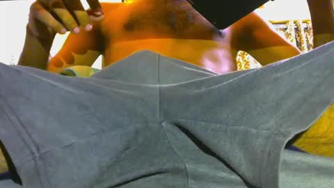 Snapshot of akks_0001 chatting on March 11, 2025, 2:18 pm Martin online show from March 11, 2025, 2:18 pm