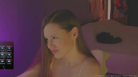 Snapshot of al1cegreen__ chatting on February 2, 2026, 6:28 pm Alice online show from February 2, 2026, 6:28 pm