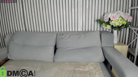 Snapshot of al1ice_moures chatting on October 23, 2025, 2:00 am Al1ice online show from October 23, 2025, 2:00 am