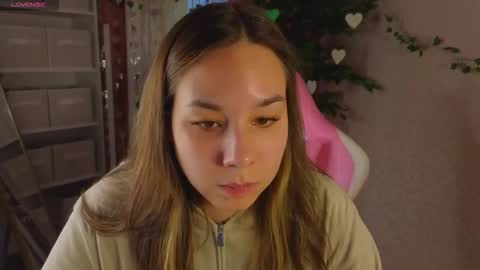 Snapshot of al1ice_moures chatting on February 5, 2026, 9:14 am Al1ice online show from February 5, 2026, 9:14 am