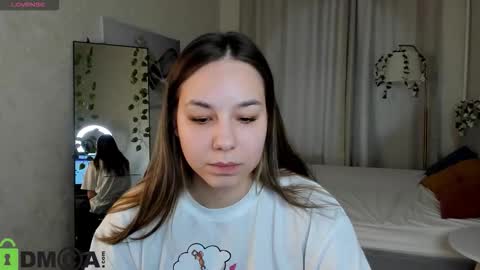 Snapshot of al1ice_moures chatting on February 6, 2026, 9:34 am Al1ice online show from February 6, 2026, 9:34 am