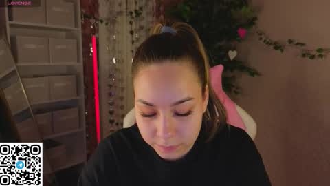 Snapshot of al1ice_moures chatting on February 14, 2026, 1:24 am Al1ice online show from February 14, 2026, 1:24 am