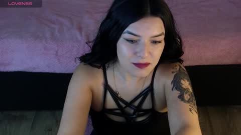 Snapshot of alahia_demon chatting on December 2, 2024, 1:36 am alahia online show from December 2, 2024, 1:36 am