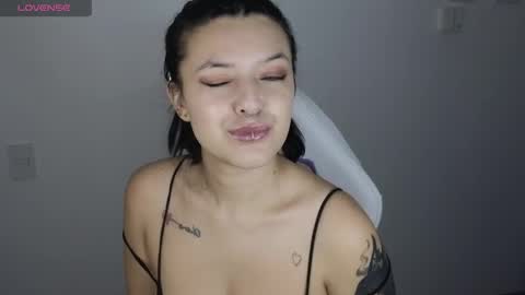 Snapshot of alahia_demon chatting on December 17, 2024, 7:07 am alahia online show from December 17, 2024, 7:07 am