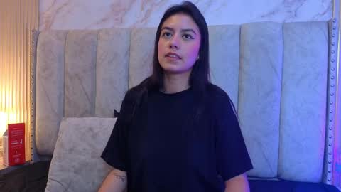 alahiasweet1 online show from June 3, 2026, 2:33 pm
