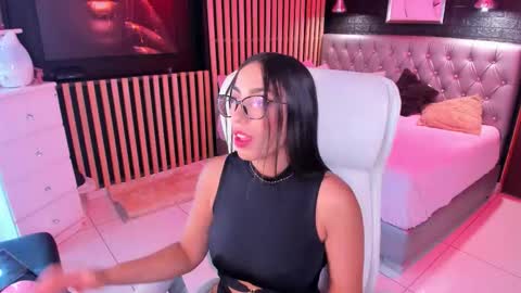 Snapshot of alaia_alegria chatting on November 16, 2025, 10:04 pm Alaia Alegria online show from November 16, 2025, 10:04 pm