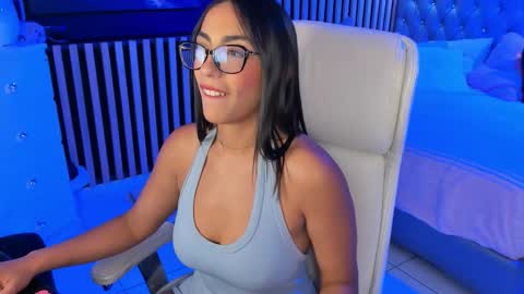Alaia Alegria online show from November 19, 2025, 9:59 pm