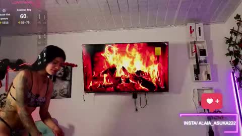 Alaia online show from October 3, 2025, 1:02 am