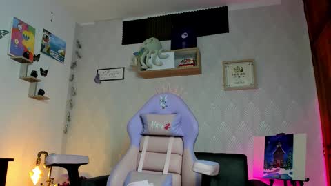 Snapshot of alaia_love77 chatting on February 11, 2026, 8:03 pm Alaia online show from February 11, 2026, 8:03 pm