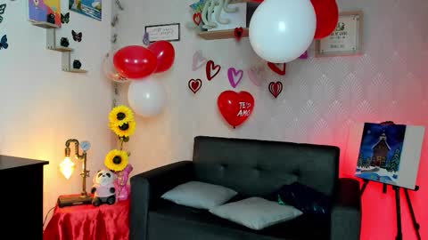 Snapshot of alaia_love77 chatting on February 14, 2026, 11:01 pm Alaia online show from February 14, 2026, 11:01 pm