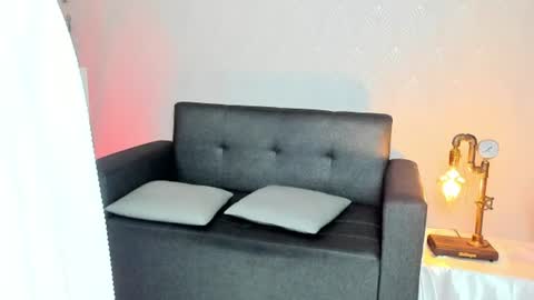 Snapshot of alaia_love77 chatting on July 4, 2026, 11:22 pm Alaia online show from July 4, 2026, 11:22 pm