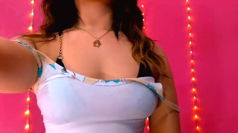  Alaiia  online show from March 4, 2026, 8:59 pm