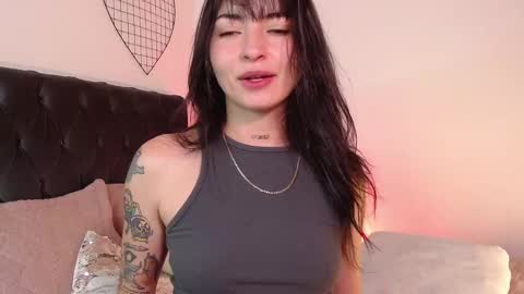 Snapshot of alailayong chatting on February 10, 2025, 6:35 pm alailayong online show from February 10, 2025, 6:35 pm