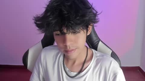 Snapshot of alan18n chatting on January 20, 2025, 12:25 am alan18n online show from January 20, 2025, 12:25 am