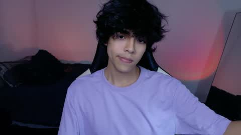 Snapshot of alan18n chatting on May 19, 2026, 1:00 am alan18n online show from May 19, 2026, 1:00 am
