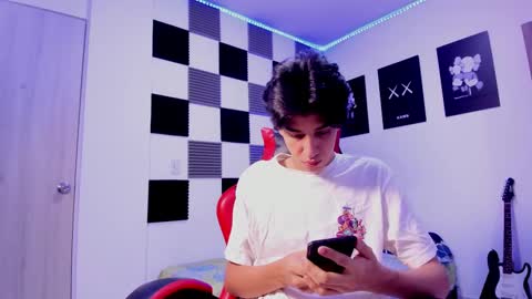 Snapshot of alan_boy01 chatting on October 8, 2025, 11:08 am Alan Boy online show from October 8, 2025, 11:08 am