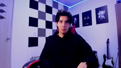 Alan Boy online show from November 17, 2025, 2:12 pm