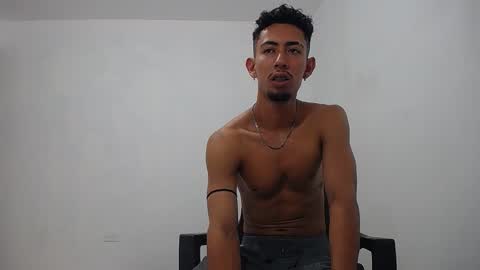 Snapshot of alan_gay chatting on September 28, 2025, 3:12 am Alan online show from September 28, 2025, 3:12 am