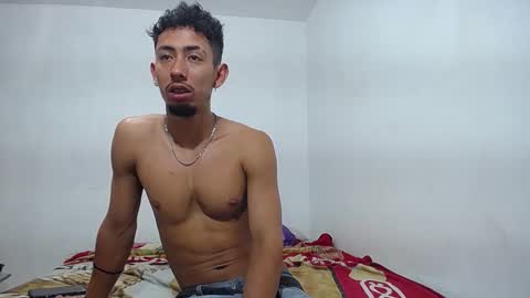 Snapshot of alan_gay chatting on November 3, 2025, 1:40 am Alan online show from November 3, 2025, 1:40 am