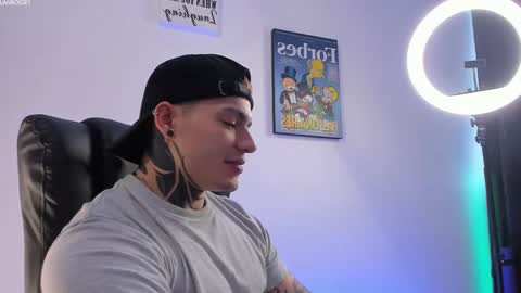 Snapshot of alan_rosee chatting on March 1, 2025, 3:38 pm Alan online show from March 1, 2025, 3:38 pm