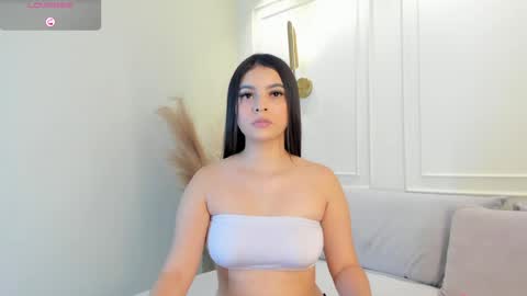 Snapshot of alana_cutte chatting on May 22, 2026, 5:25 am alana_cutte online show from May 22, 2026, 5:25 am