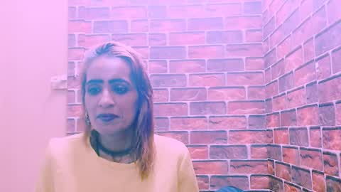 alana_del_ray online show from April 5, 2026, 9:56 pm