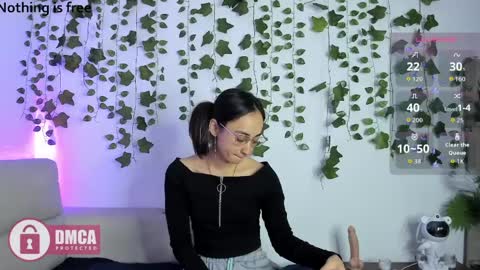 Snapshot of alana_pherson chatting on April 9, 2026, 5:40 am alana_pherson online show from April 9, 2026, 5:40 am