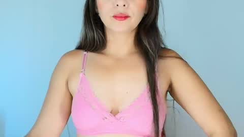 Snapshot of alana_pink95 chatting on March 25, 2026, 12:33 pm alana_pink95 online show from March 25, 2026, 12:33 pm