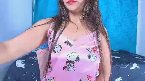 Snapshot of alana_pink95 chatting on June 19, 2026, 10:19 am alana_pink95 online show from June 19, 2026, 10:19 am