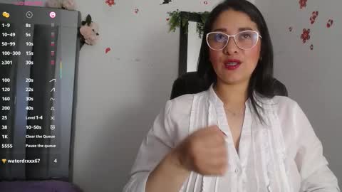 Snapshot of alana_steel_1 chatting on November 7, 2025, 12:05 pm Alana online show from November 7, 2025, 12:05 pm