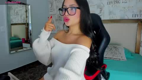 Snapshot of alana_watsonn chatting on November 5, 2025, 2:55 am ALANA online show from November 5, 2025, 2:55 am