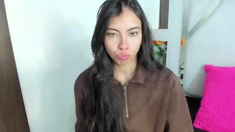 Alana hot online show from February 10, 2026, 4:05 am