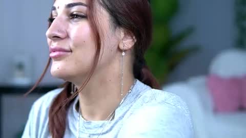 AlanaReign online show from July 21, 2026, 8:05 am