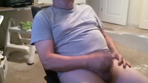 Snapshot of alanlee10allen chatting on September 25, 2025, 8:23 pm Alanlee10allen online show from September 25, 2025, 8:23 pm