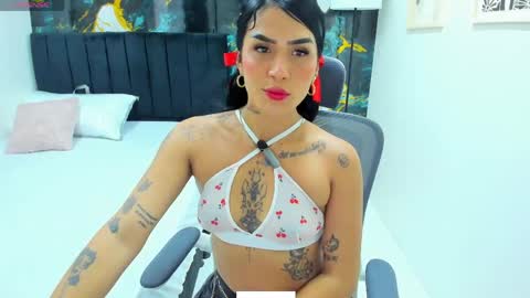 Alana online show from May 28, 2026, 7:33 pm