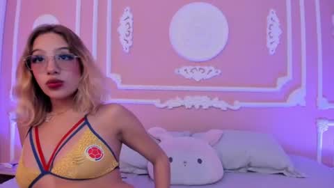 alannamilan online show from June 27, 2026, 2:55 pm