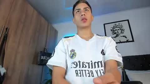 alannaughty_ online show from June 9, 2026, 11:16 pm