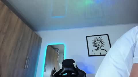 alannaughty_ online show from June 24, 2026, 11:37 pm