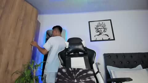 alannaughty_ online show from July 9, 2026, 11:31 pm
