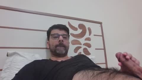 alanpageex online show from December 20, 2024, 9:06 pm